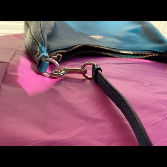 Coach crossbody with adjustable strap - Picture 13 of 15